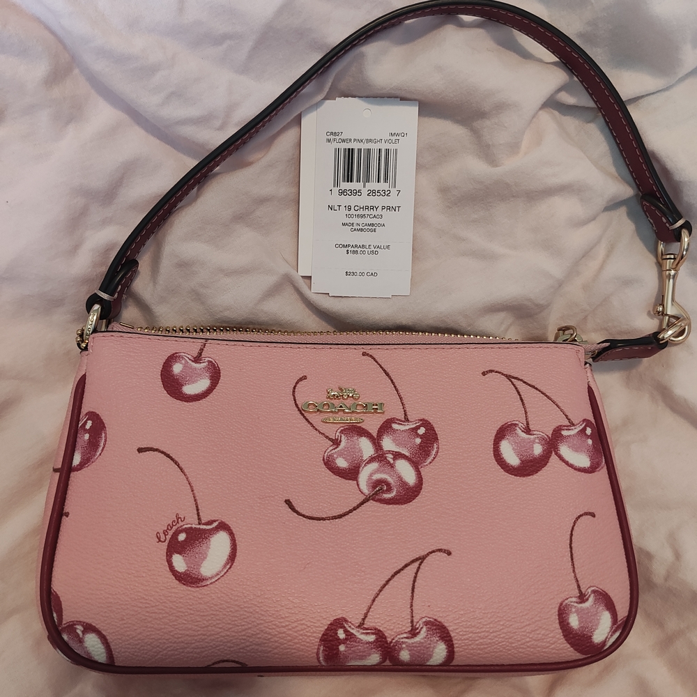 Coach cherry nolita 19